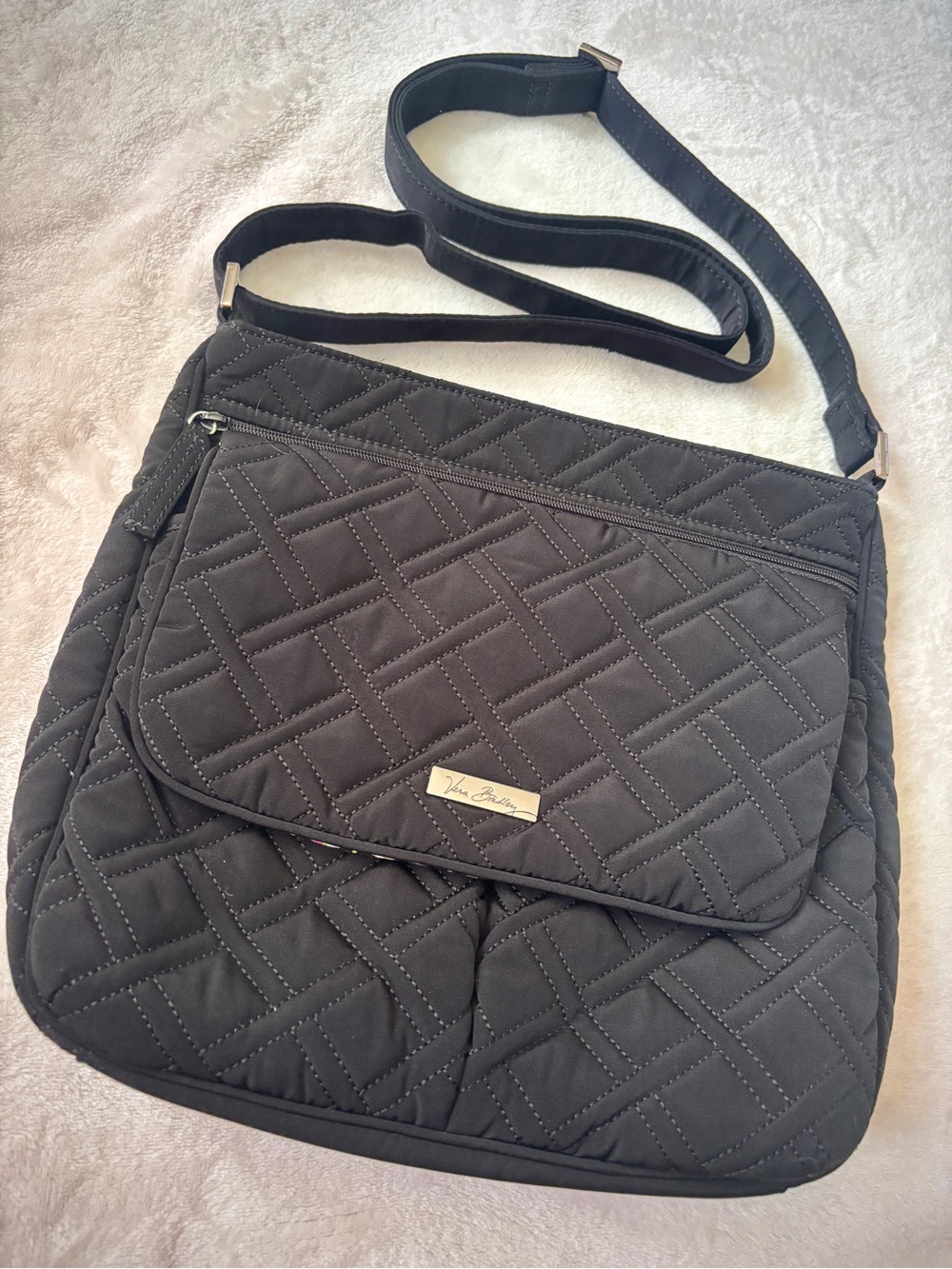 Vera Bradley Messenger Mailbag Flap Crossbody Black Quilted Microfiber Purse Bag